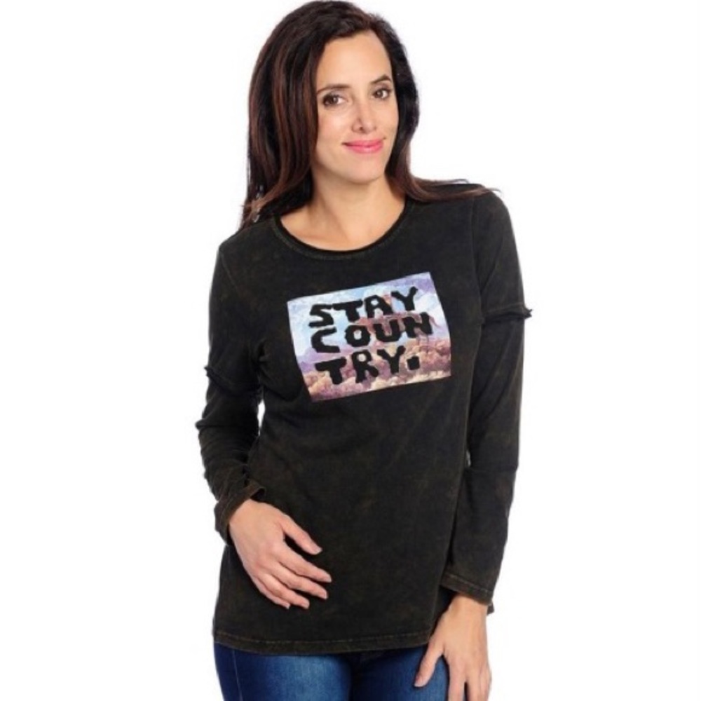 🔥NWOT🔥 Stay Country Long Sleeve Graphic T-shirt